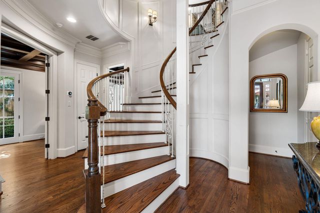 1010 Nantucket Drive F, Houston, TX 77057