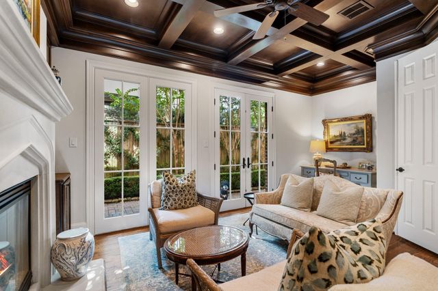 1010 Nantucket Drive F, Houston, TX 77057