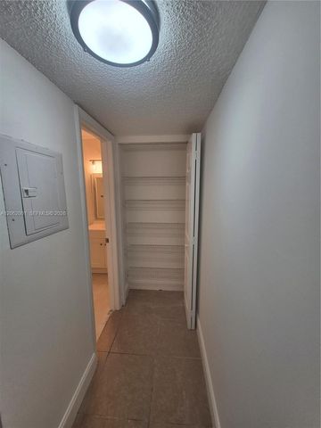 831 Lyons Road 23203, Coconut Creek, FL 33063
