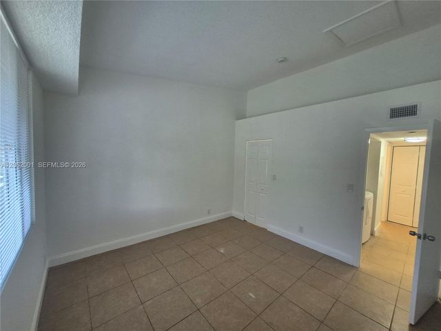 831 Lyons Road 23203, Coconut Creek, FL 33063