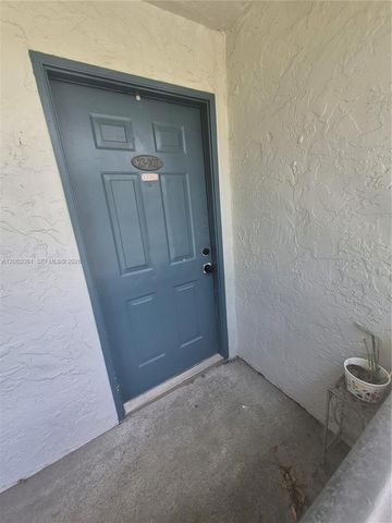 831 Lyons Road 23203, Coconut Creek, FL 33063