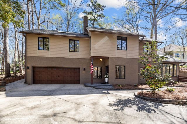 13634 Pine Harbor Road, Charlotte, NC 28278