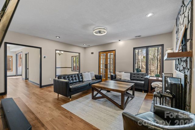 13634 Pine Harbor Road, Charlotte, NC 28278