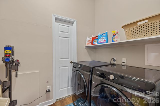 13634 Pine Harbor Road, Charlotte, NC 28278