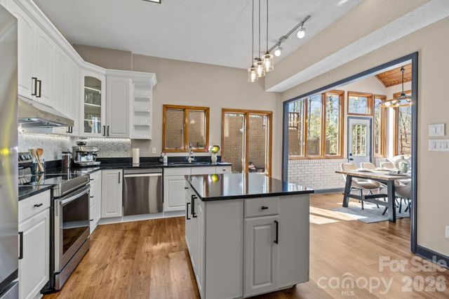 13634 Pine Harbor Road, Charlotte, NC 28278