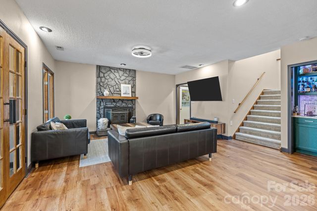 13634 Pine Harbor Road, Charlotte, NC 28278