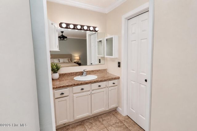 1010 Haymarket Lane, Wilmington, NC 28412