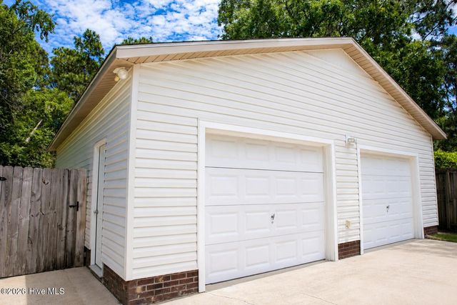 1010 Haymarket Lane, Wilmington, NC 28412