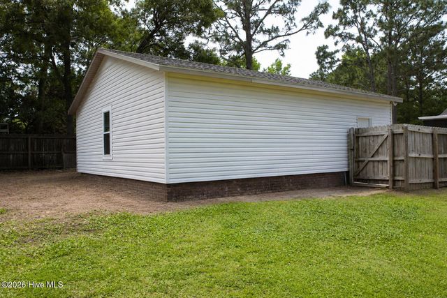 1010 Haymarket Lane, Wilmington, NC 28412