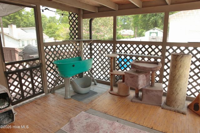1010 Haymarket Lane, Wilmington, NC 28412