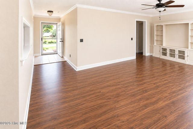 1010 Haymarket Lane, Wilmington, NC 28412
