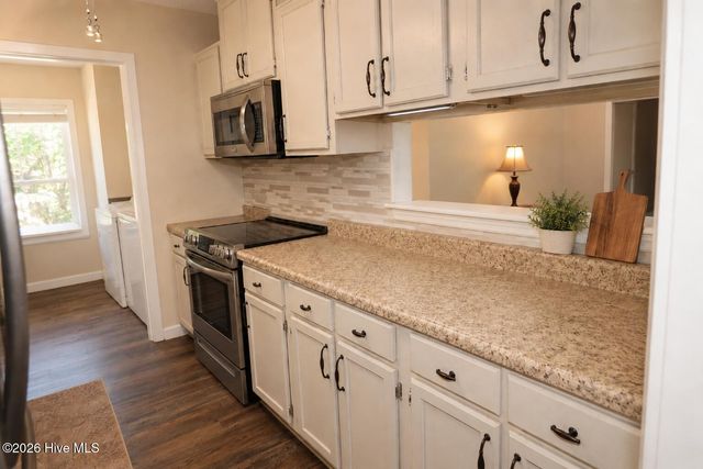 1010 Haymarket Lane, Wilmington, NC 28412
