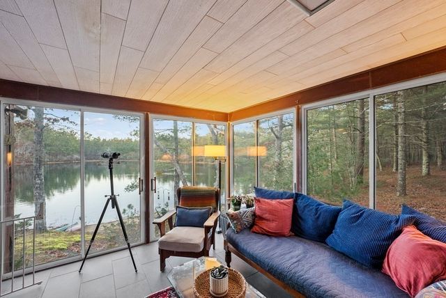 1029 Old Sandwich Rd, Plymouth, MA 02360