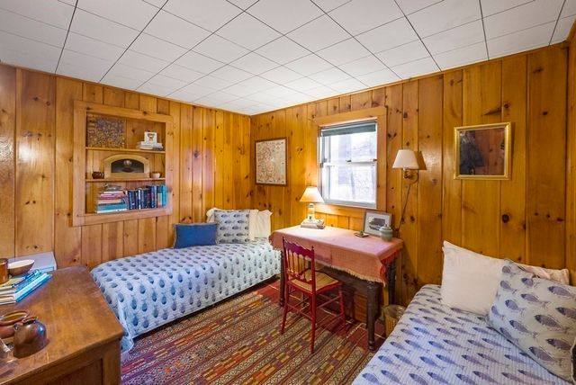 1029 Old Sandwich Rd, Plymouth, MA 02360