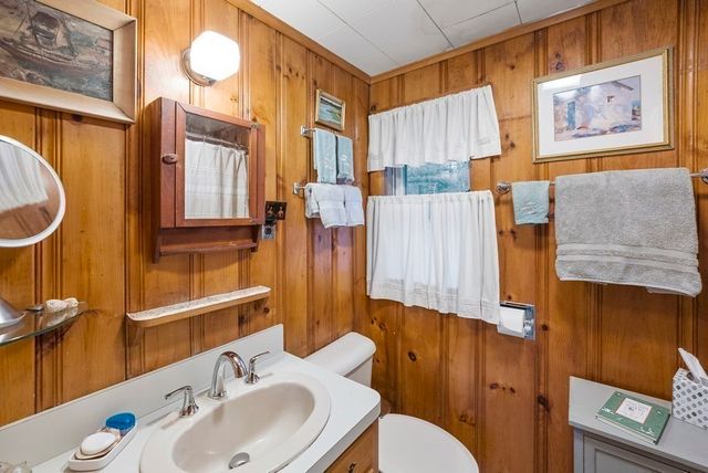 1029 Old Sandwich Rd, Plymouth, MA 02360