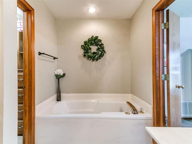 408 Hisel Road, Oklahoma City, OK 73115