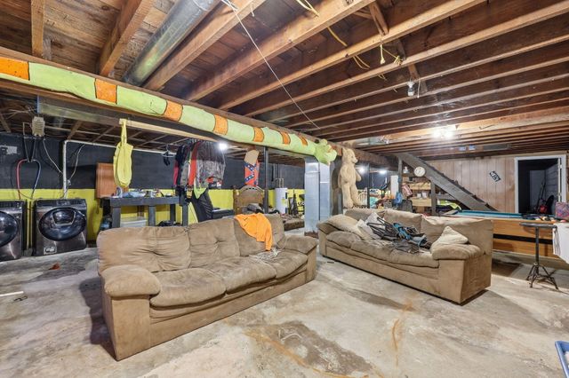 110 Ebon Road, Wellington, KY 40387
