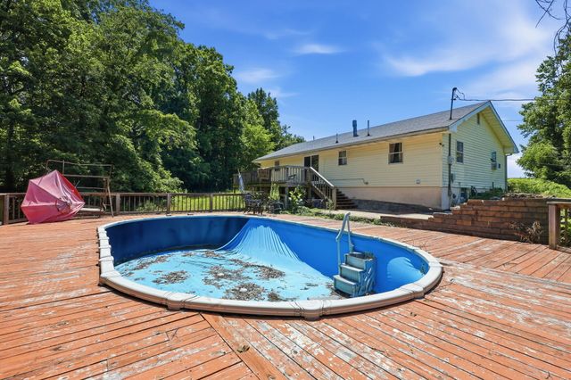 110 Ebon Road, Wellington, KY 40387
