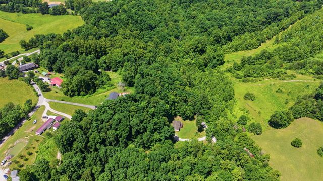 110 Ebon Road, Wellington, KY 40387