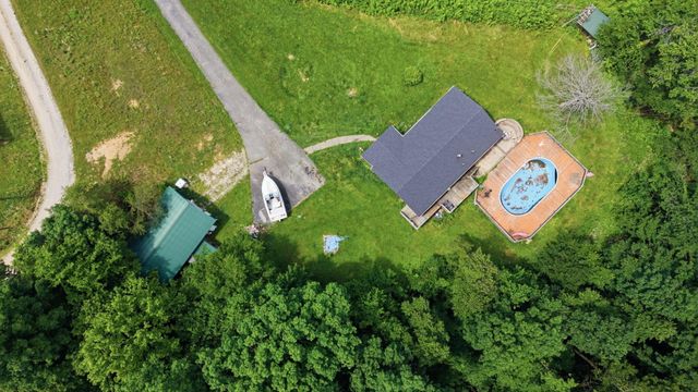 110 Ebon Road, Wellington, KY 40387