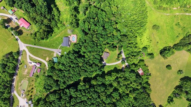 110 Ebon Road, Wellington, KY 40387