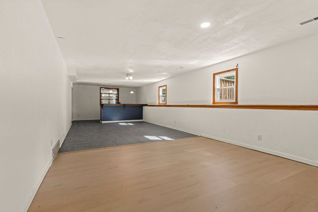 6043 Windsor Road, Loves Park, IL 61111