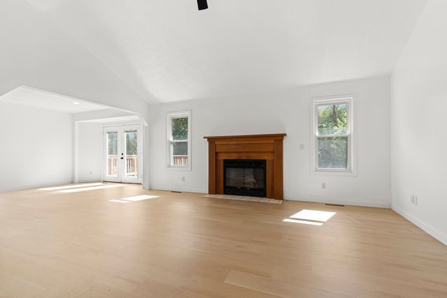 6043 Windsor Road, Loves Park, IL 61111