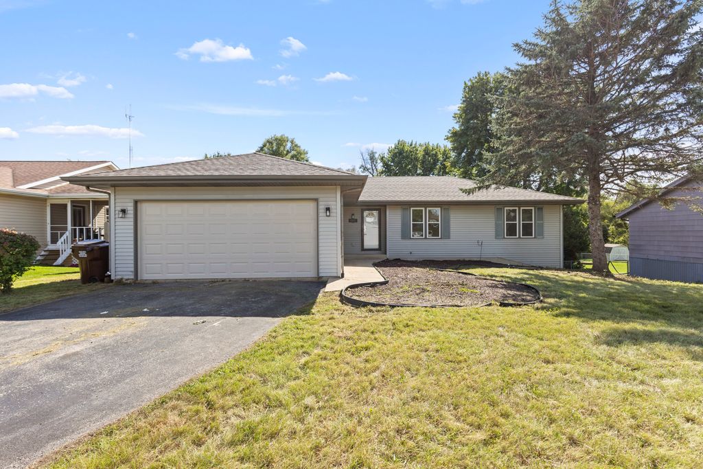 6043 Windsor Road, Loves Park, IL 61111