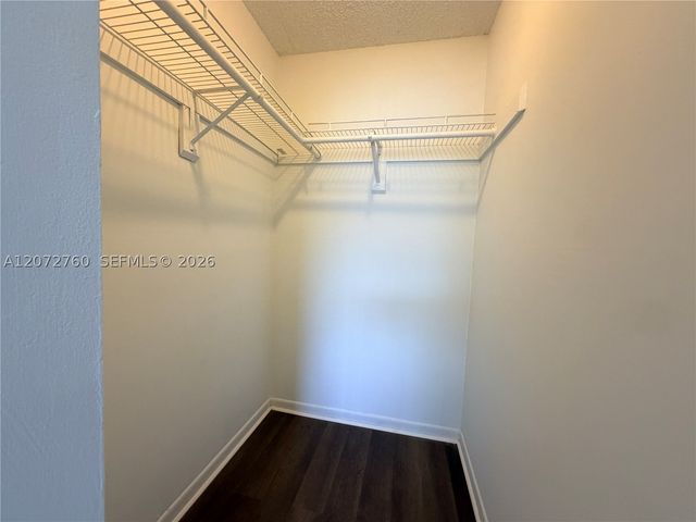 2710 W 76th St 206, Hialeah, FL 33016