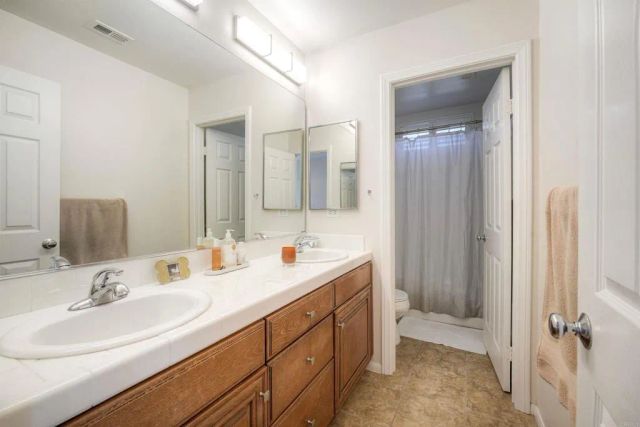 3594 Granite Ct, Carlsbad, CA 92010