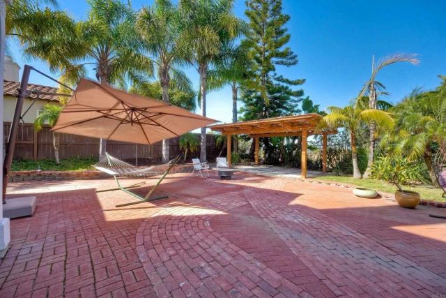 3594 Granite Ct, Carlsbad, CA 92010