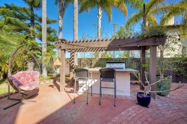 3594 Granite Ct, Carlsbad, CA 92010