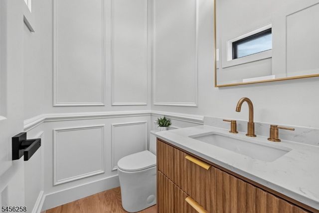 229 East Ln, Clark Twp., NJ 07066