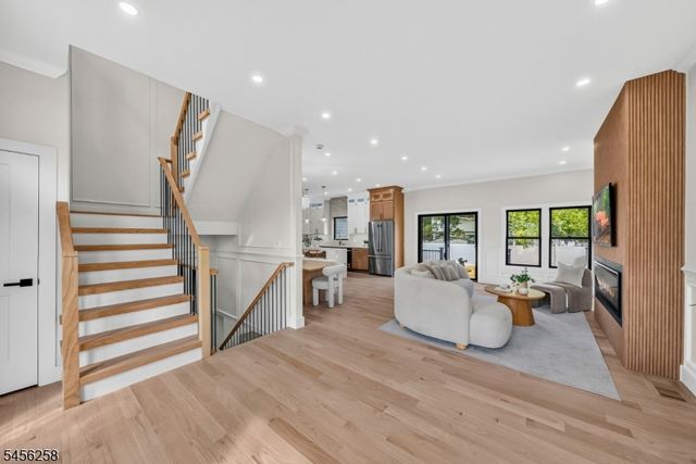 229 East Ln, Clark Twp., NJ 07066