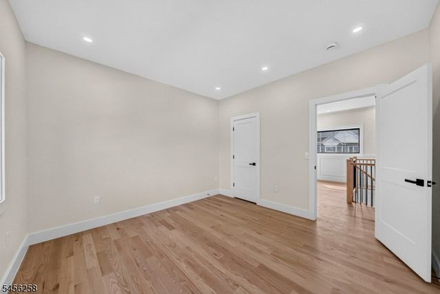 229 East Ln, Clark Twp., NJ 07066