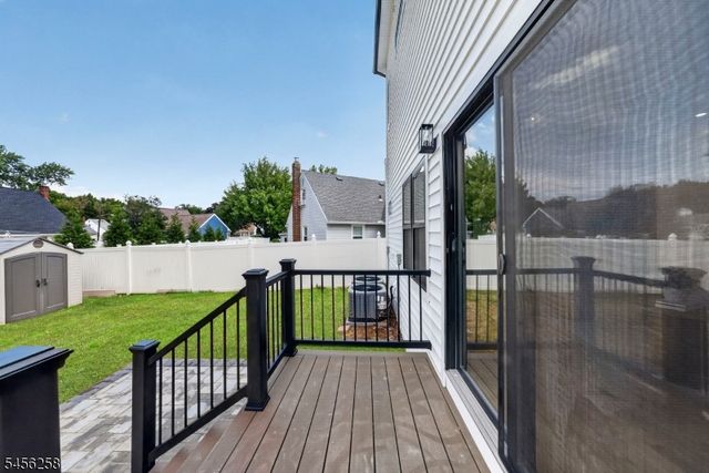 229 East Ln, Clark Twp., NJ 07066
