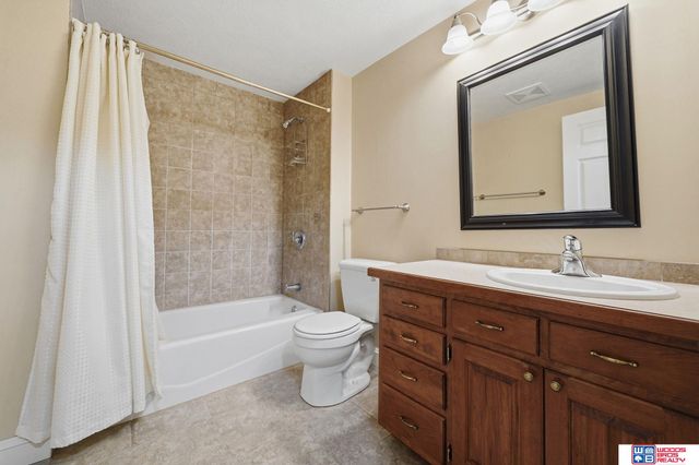4621 N 176th Street, Lincoln, NE 68527