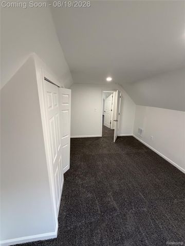 26017 Ronald Street, Roseville, MI 48066
