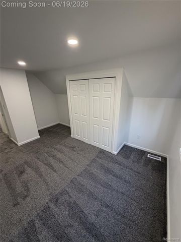 26017 Ronald Street, Roseville, MI 48066