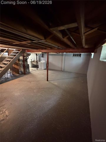 26017 Ronald Street, Roseville, MI 48066