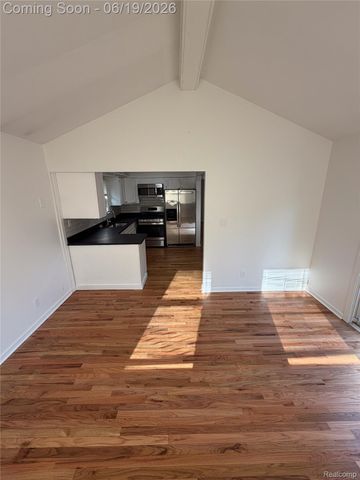 26017 Ronald Street, Roseville, MI 48066