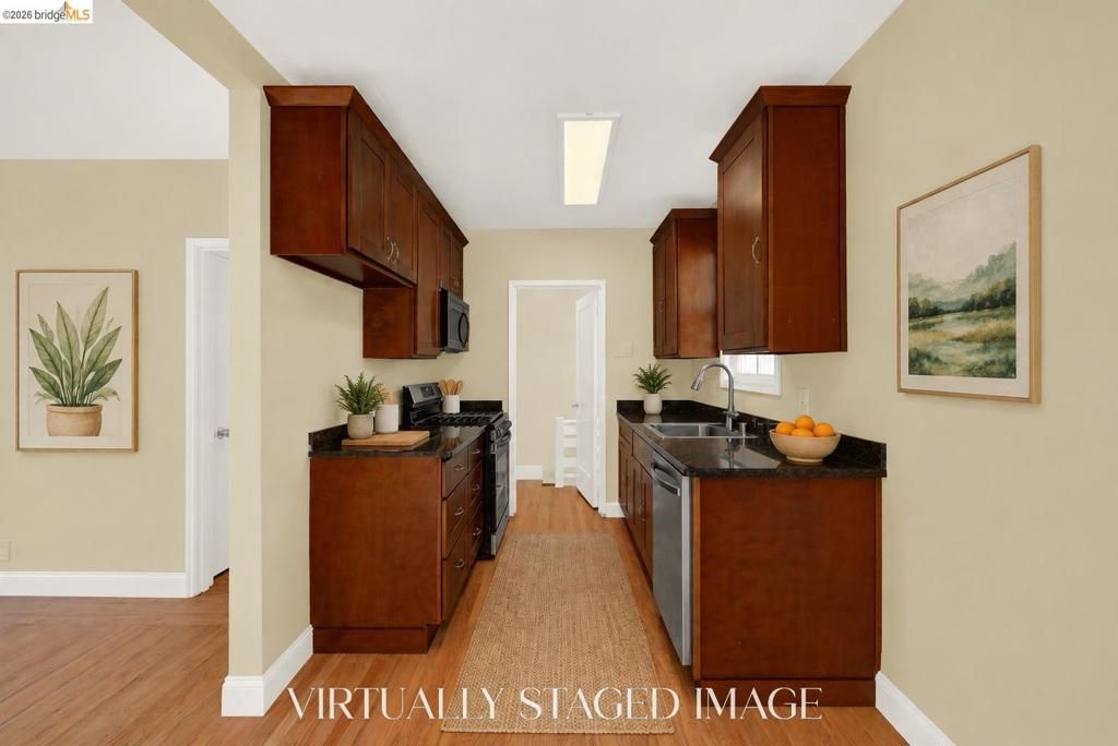 Image 11 of property listing at 1510 67Th Ave, Oakland, CA 94621