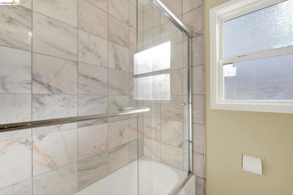 Image 17 of property listing at 1510 67Th Ave, Oakland, CA 94621