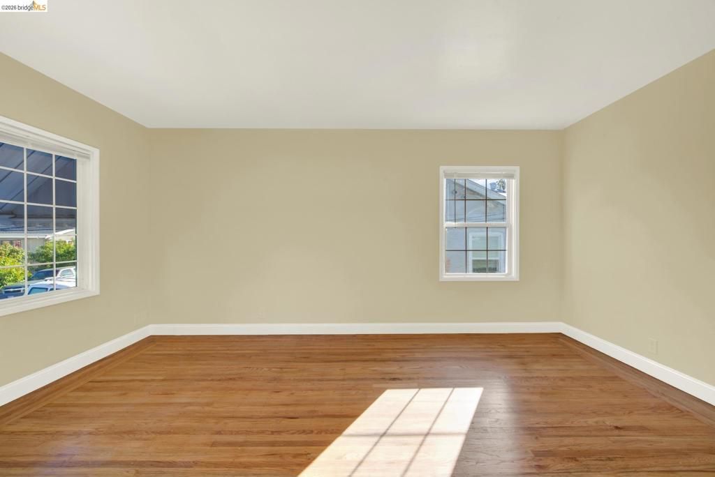 Image 3 of property listing at 1510 67Th Ave, Oakland, CA 94621