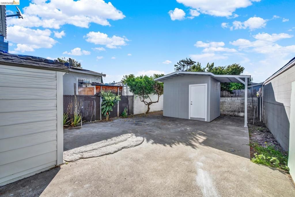 Image 31 of property listing at 1510 67Th Ave, Oakland, CA 94621