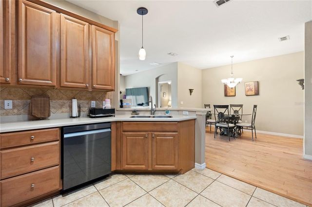 5126 RISHLEY RUN WAY, Mount Dora, FL 32757
