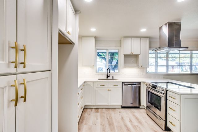 4117 Bilglade Road, Fort Worth, TX 76109