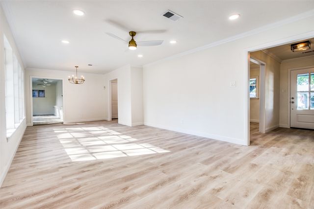 4117 Bilglade Road, Fort Worth, TX 76109