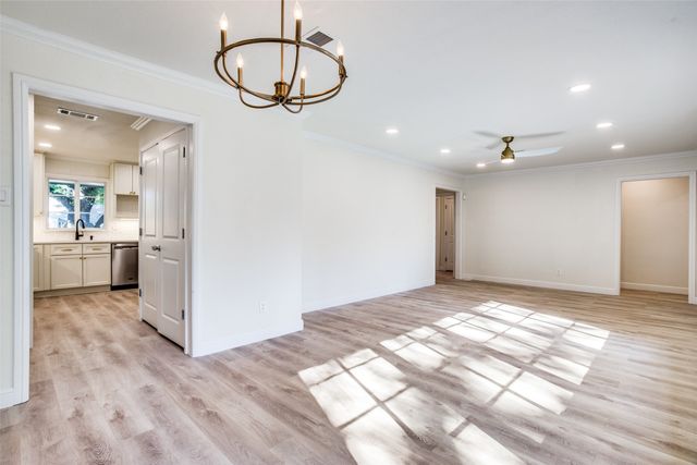 4117 Bilglade Road, Fort Worth, TX 76109