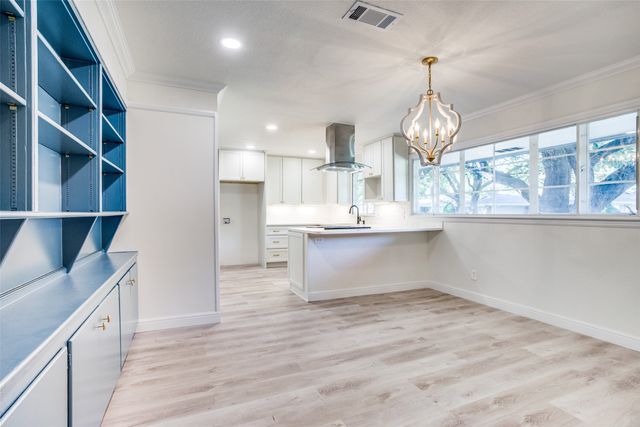 4117 Bilglade Road, Fort Worth, TX 76109